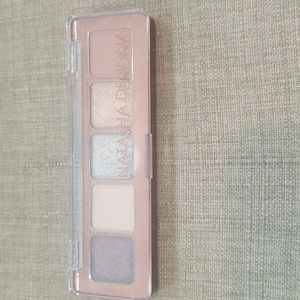 Eyeshadow palette (gently used)